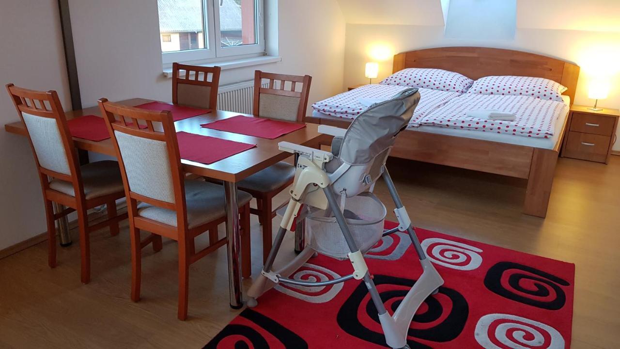 Villa Lienka Bešeňová Esterno foto
